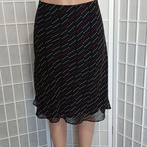 Express Chiffon Skirt – Geometric Dot – Pull-On – Black Lined